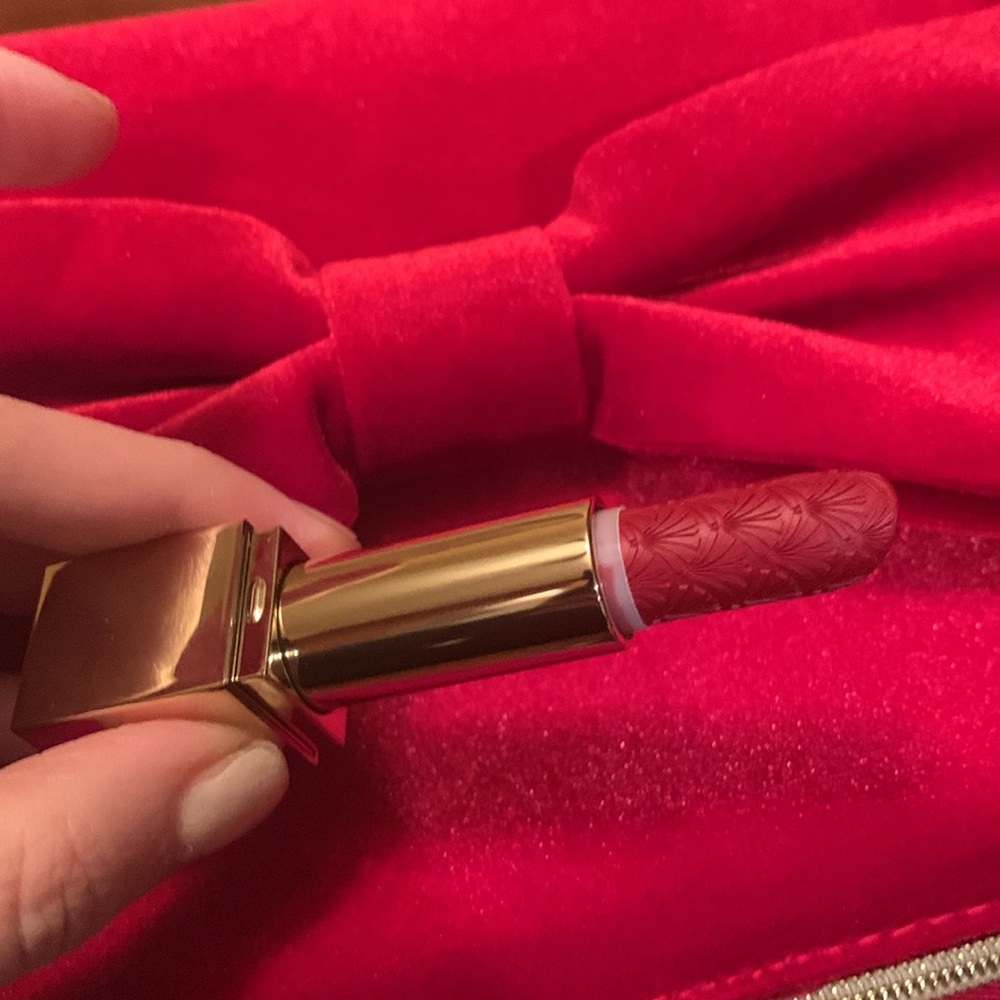 Absolutely stunning authentic brand new edition Estée Lauder dark red lipstick